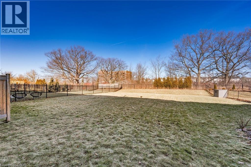 2453 VILLAGE Common - 38