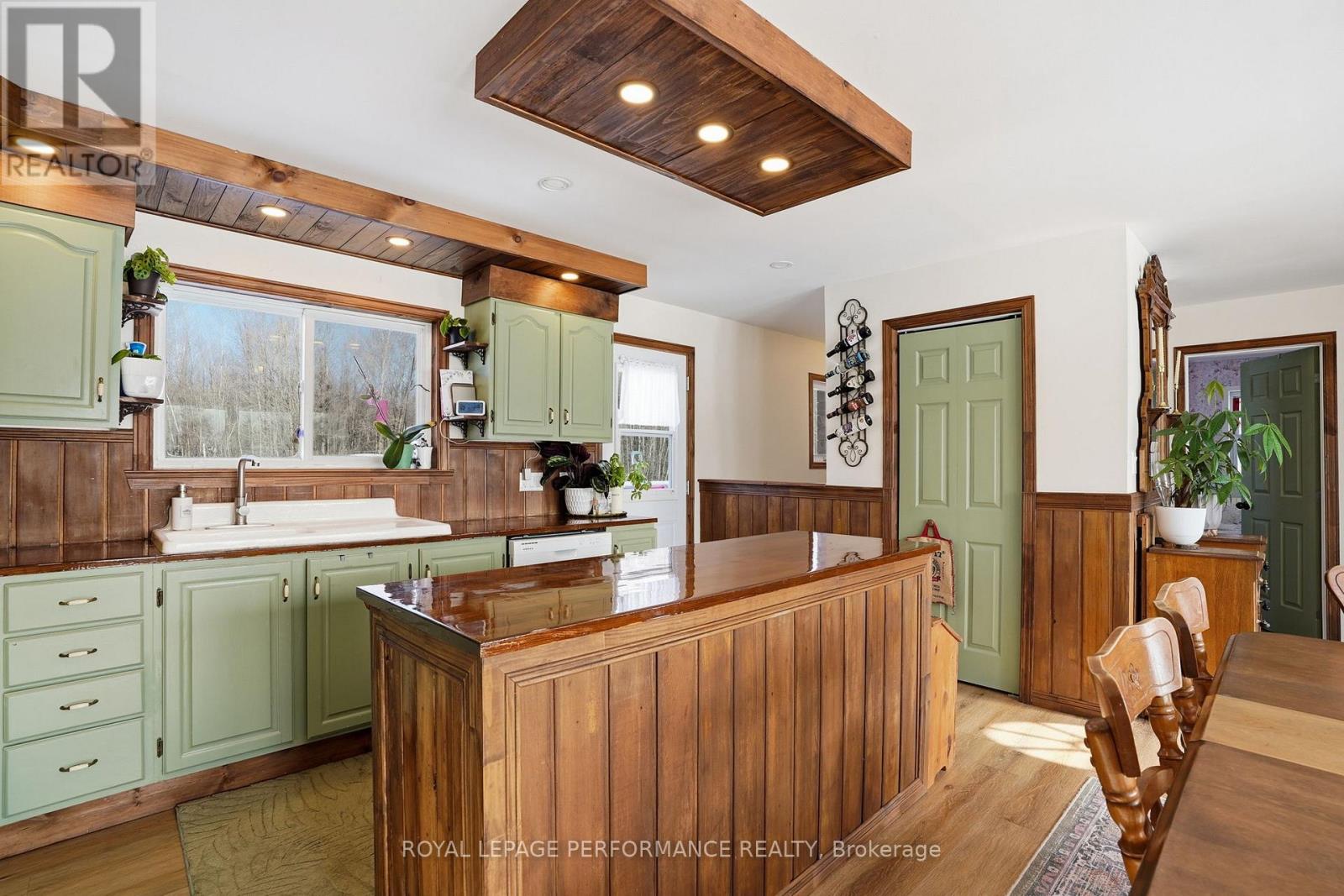 389 CONCESSION 7 ROAD - 12