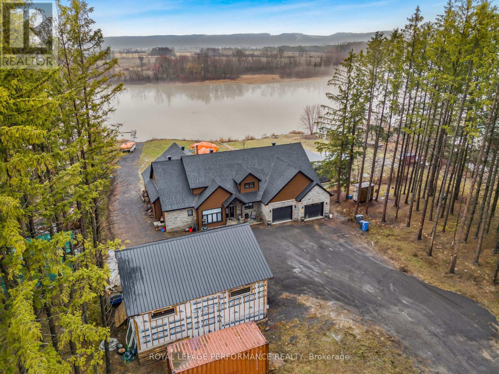 573 BAY ROAD - 1