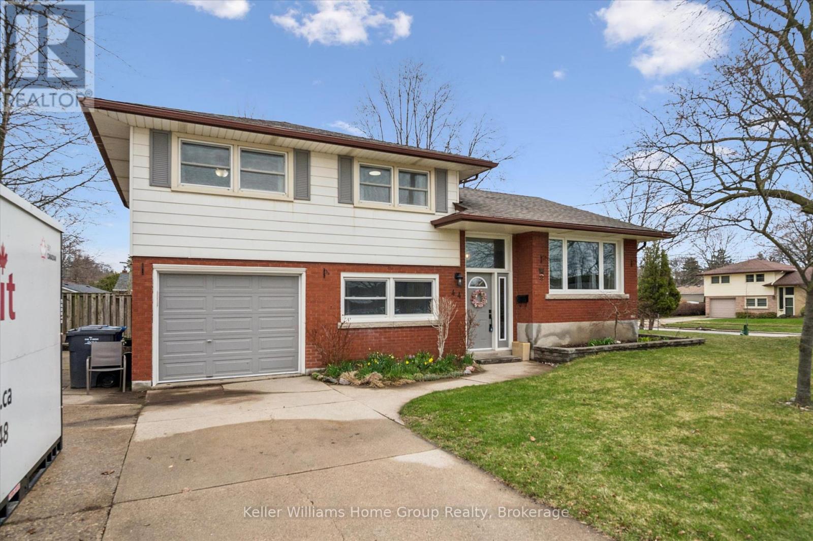 44 MEYER DRIVE - 4