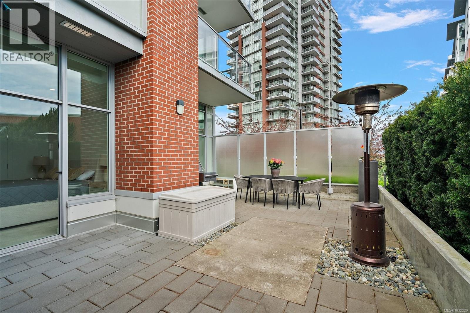 #103 70 Saghalie Rd - 23