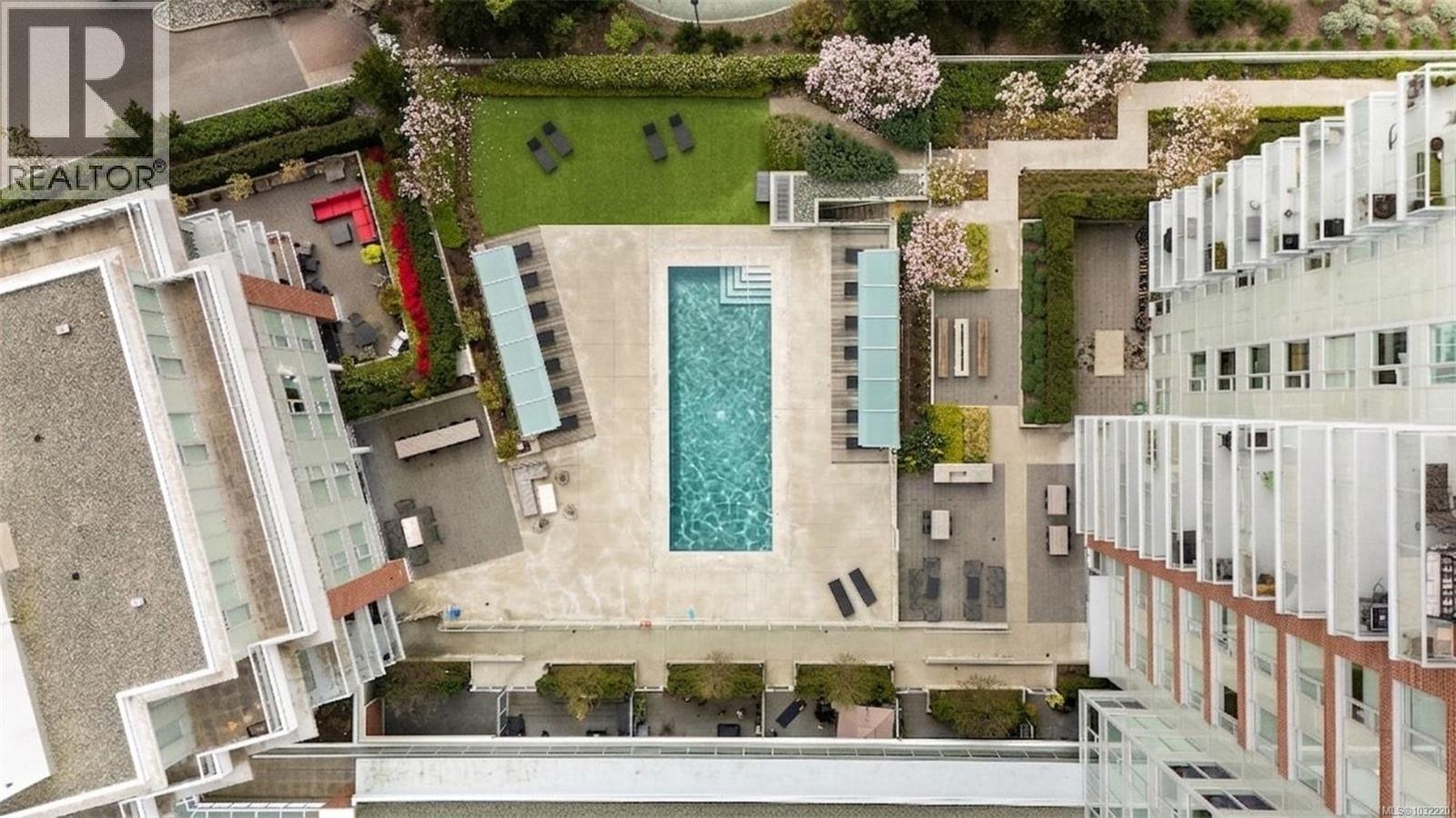 #103 70 SAGHALIE RD - 30