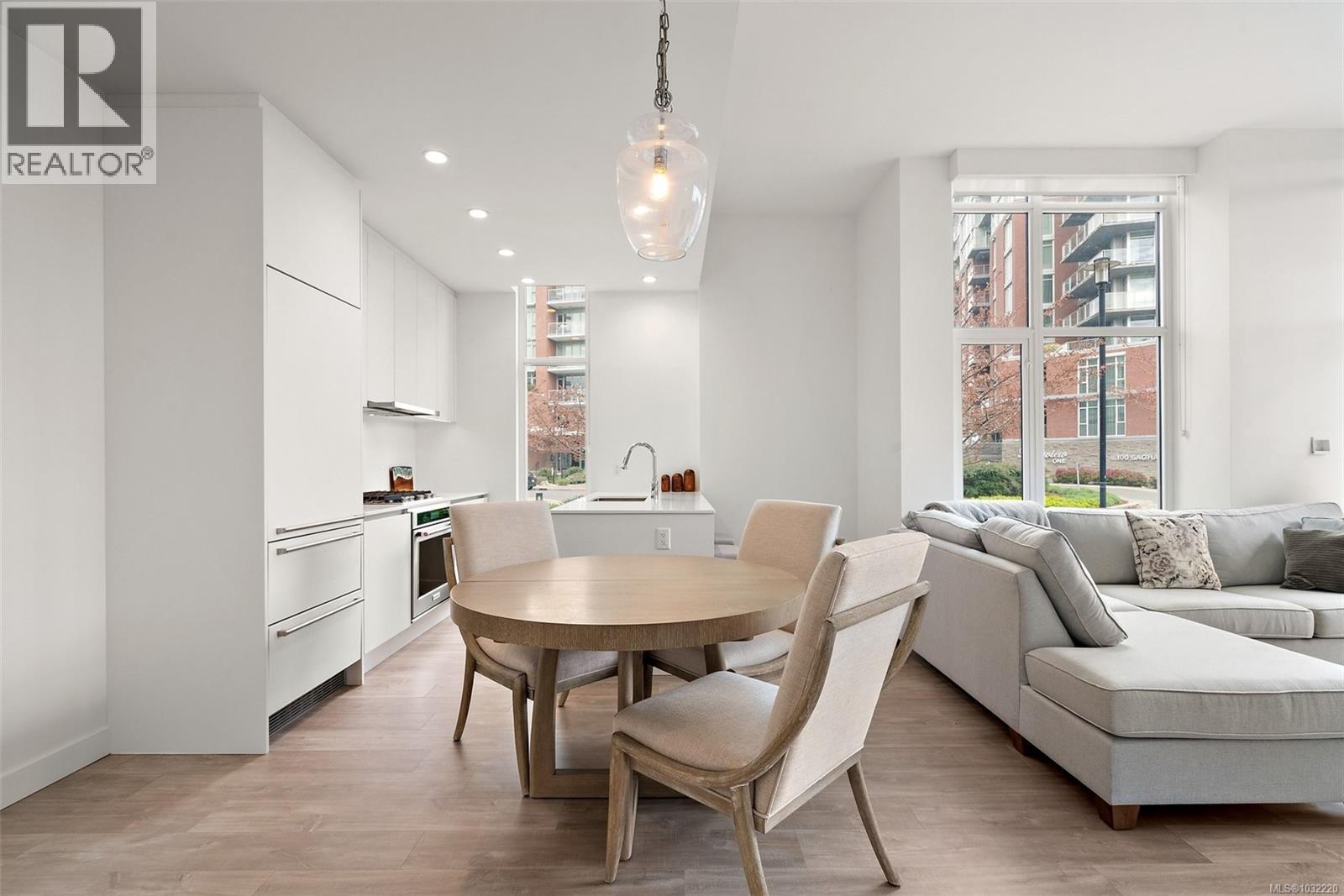 #103 70 SAGHALIE RD - 4