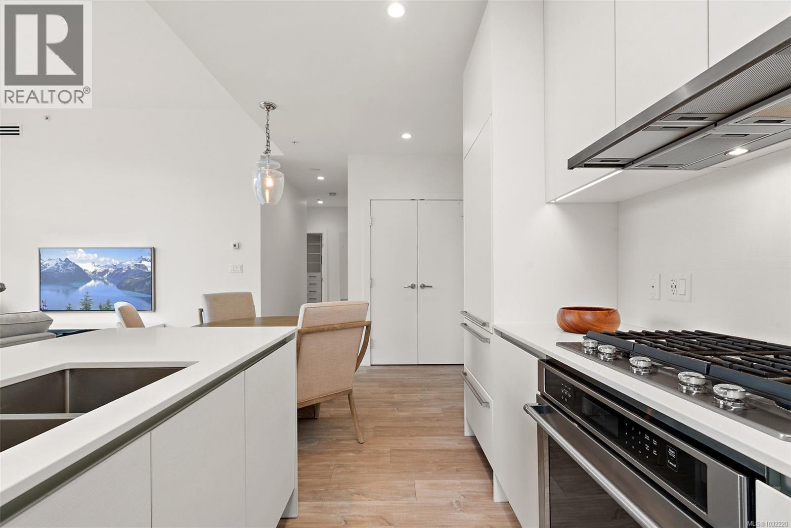 #103 70 SAGHALIE RD - 7