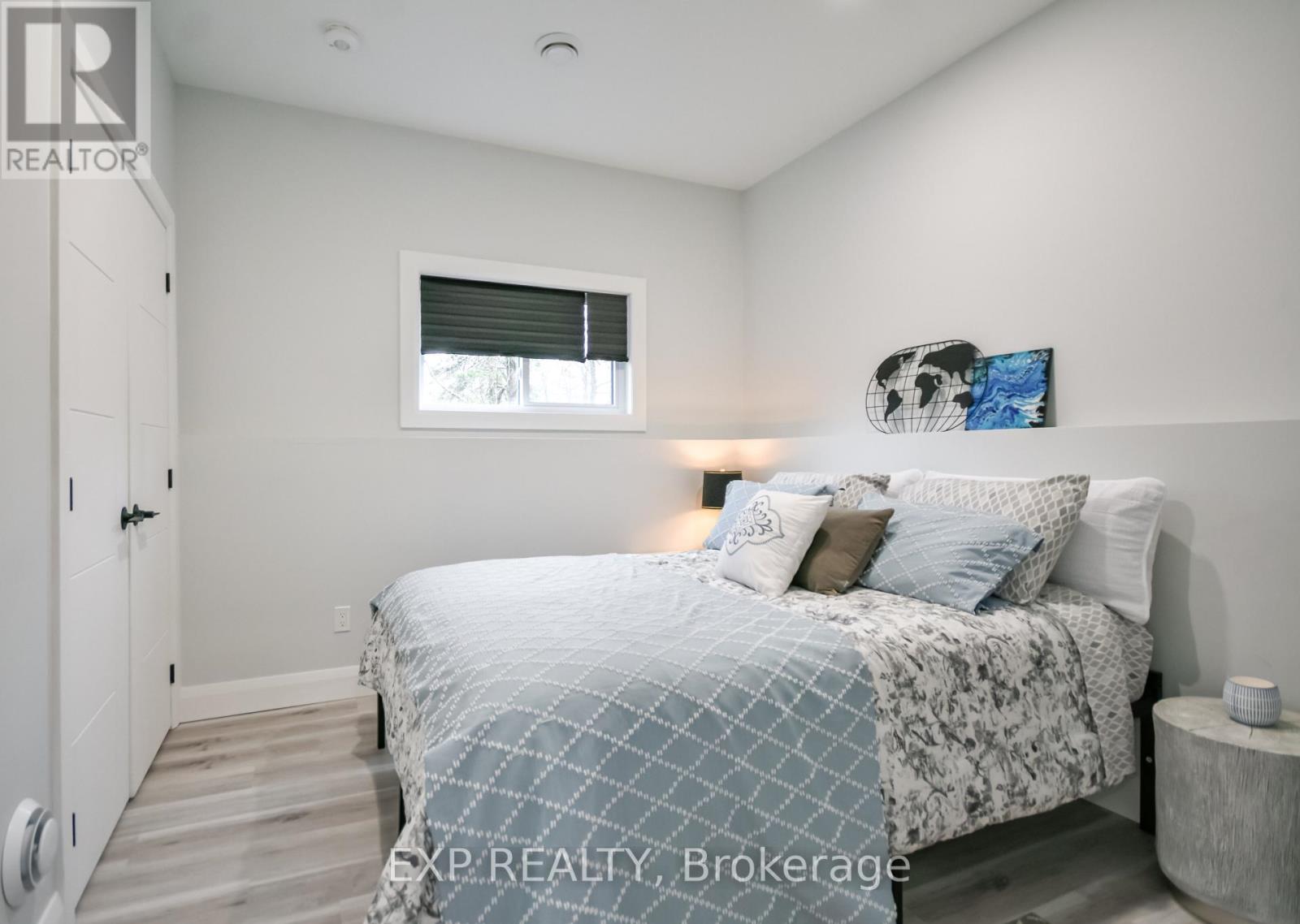 39 BECKETTS SIDE ROAD - 17