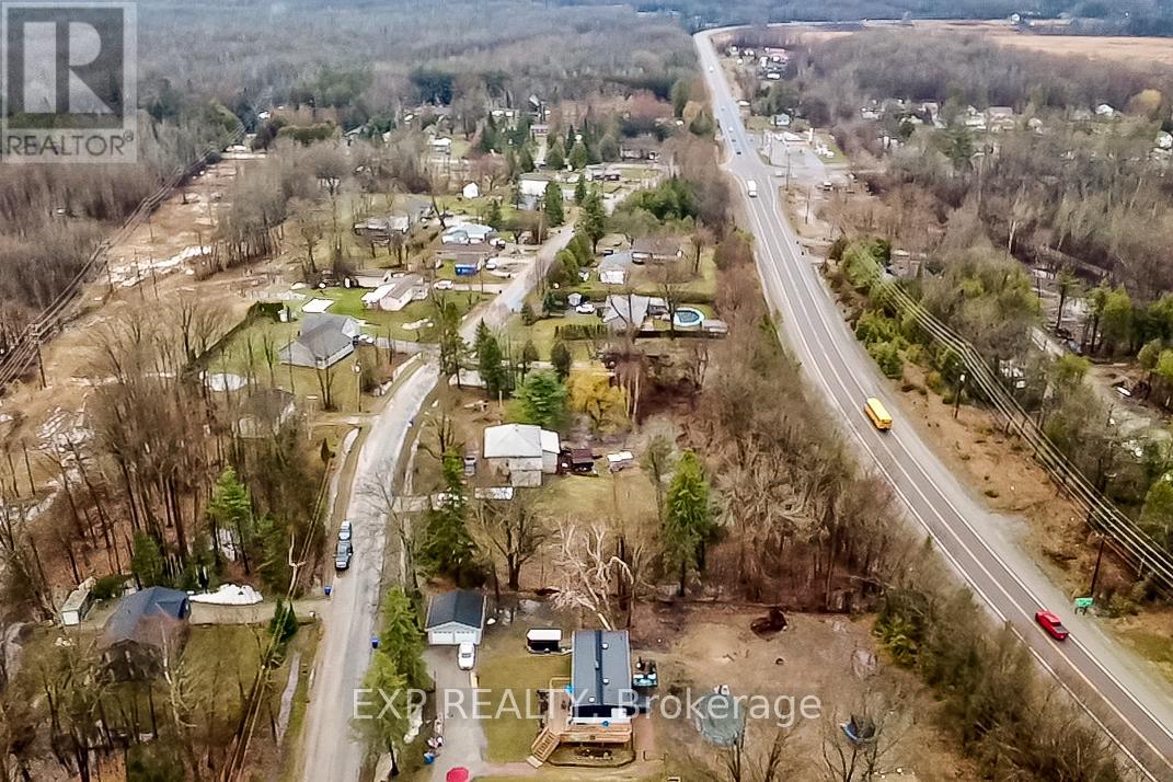 39 BECKETTS SIDE ROAD - 4
