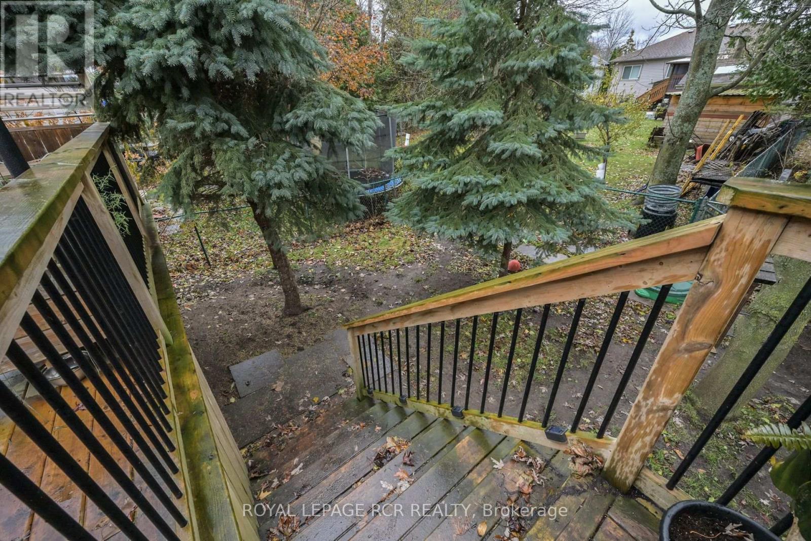 121 DYER DRIVE - 25