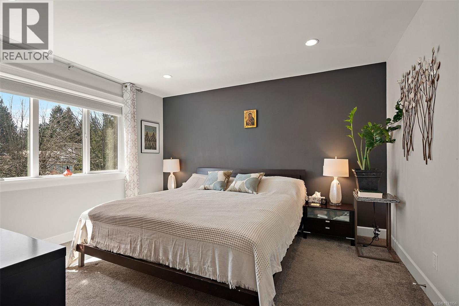 1385 HUTCHINSON RD - 18