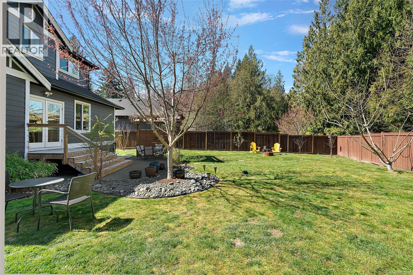 1385 HUTCHINSON RD - 33