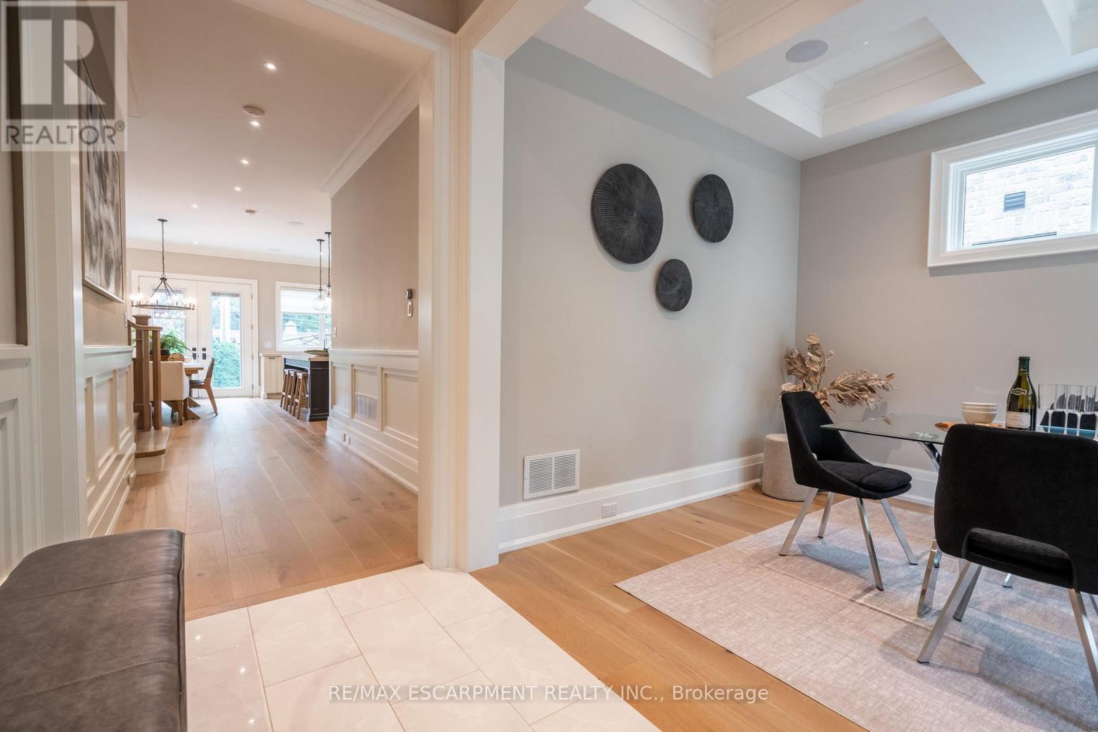 385 PINE COVE ROAD - 24