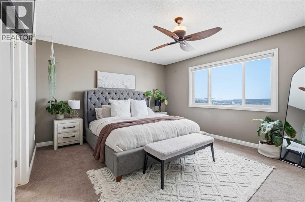 99 Sunset View, Cochrane