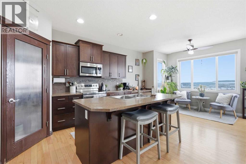 99 Sunset View, Cochrane