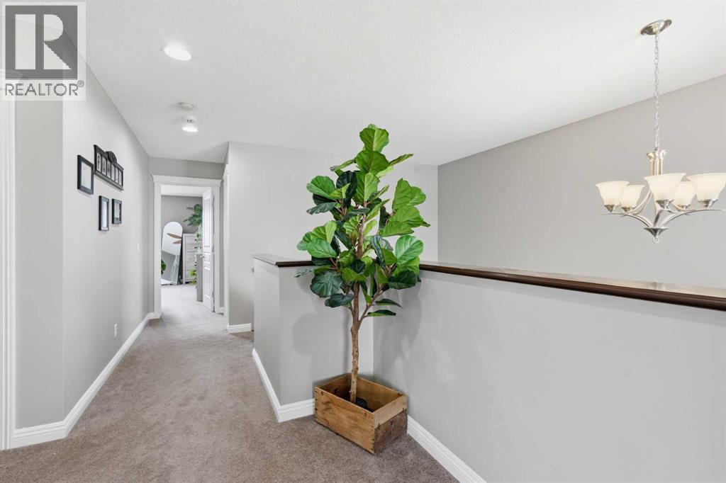 99 Sunset View, Cochrane