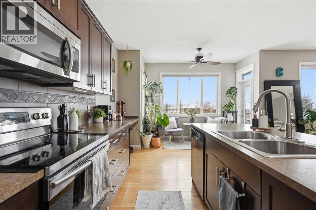 99 Sunset View, Cochrane