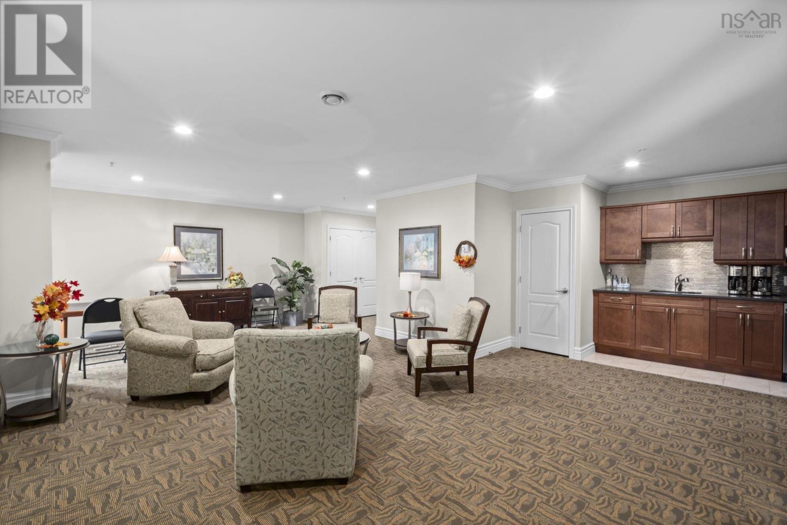 Property 24 of 36 of 210 120 Southgate Drive