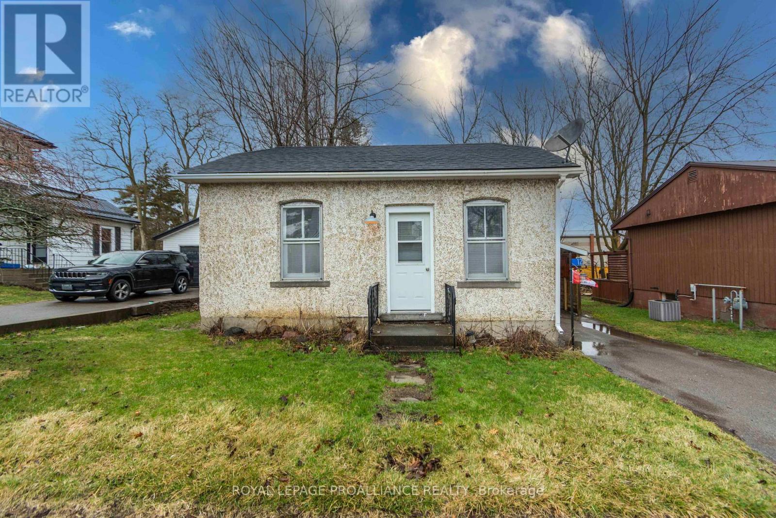12 ALBERT ROAD - 3