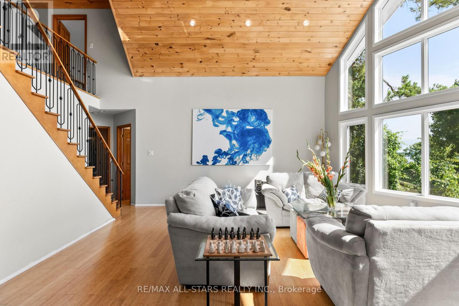 9 BRIAR STREET - 10