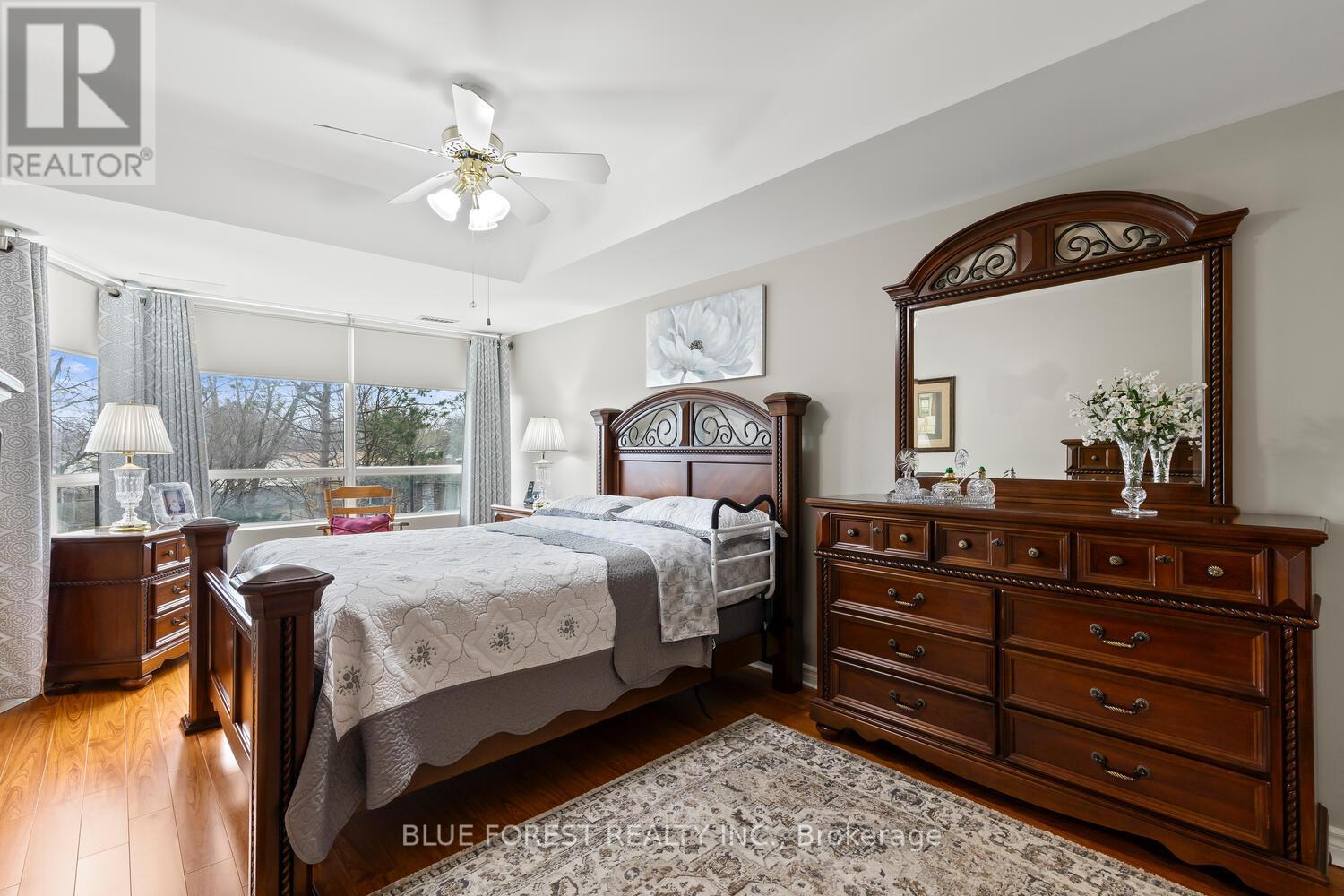 #203 744 WONDERLAND ROAD S - 29