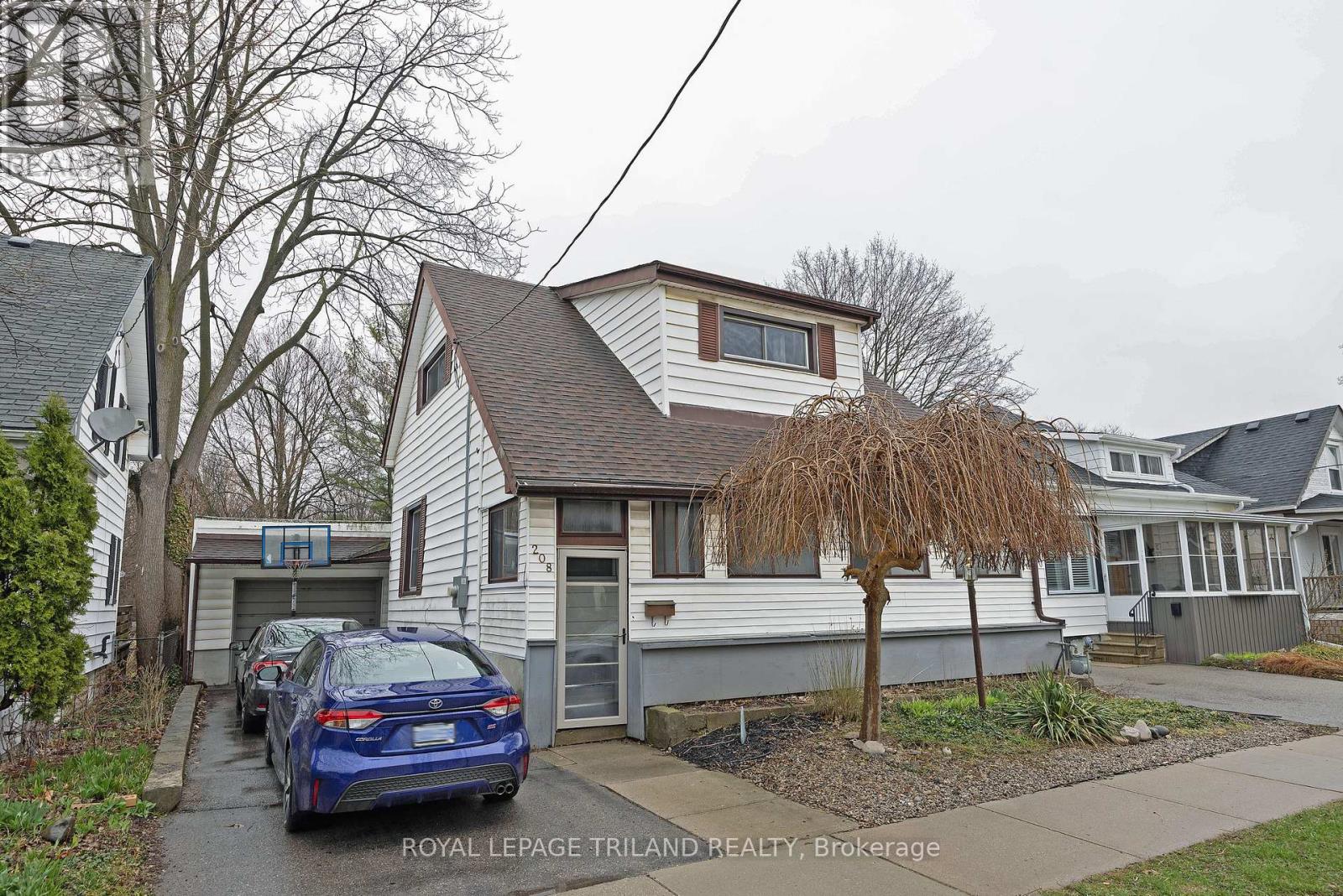 208 EDWARD STREET - 1