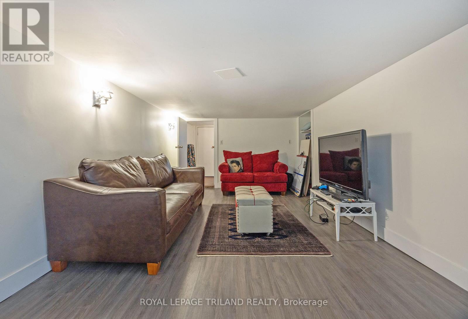 208 EDWARD STREET Property Photo