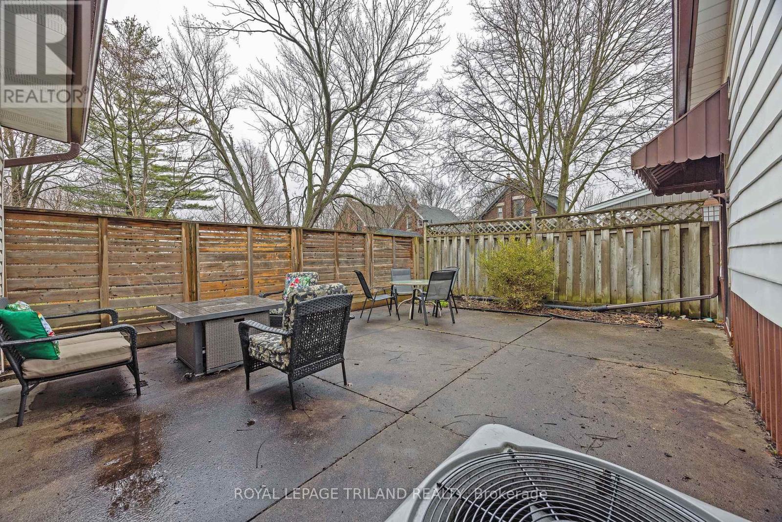 208 EDWARD STREET Property Photo