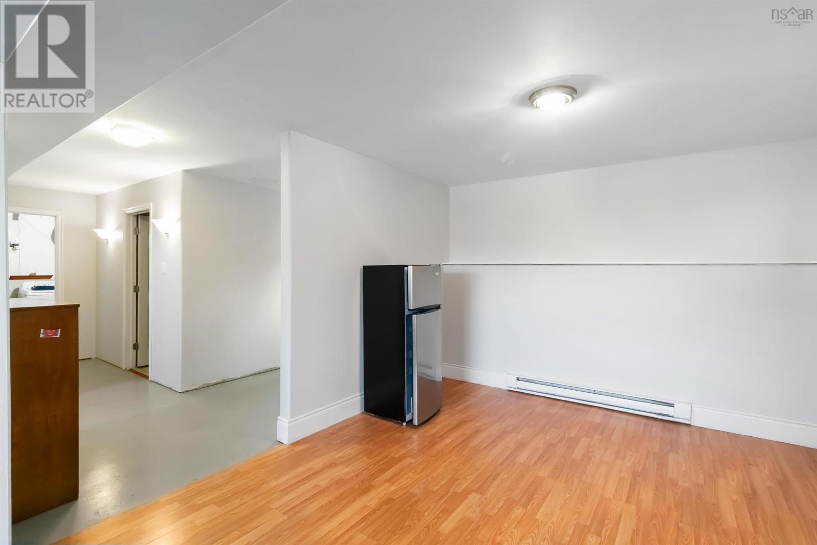 Property 22 of 33 of 45 Grove Avenue