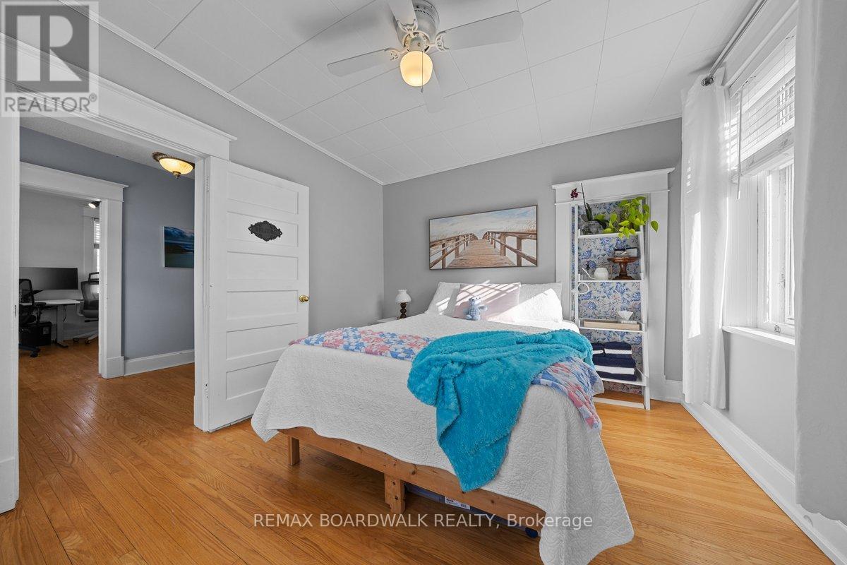 30 EMILY STREET - 28