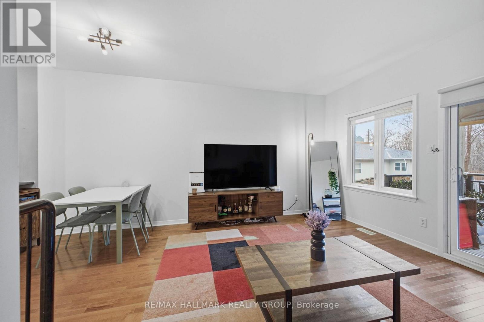 #5 795 MONTREAL ROAD - 14