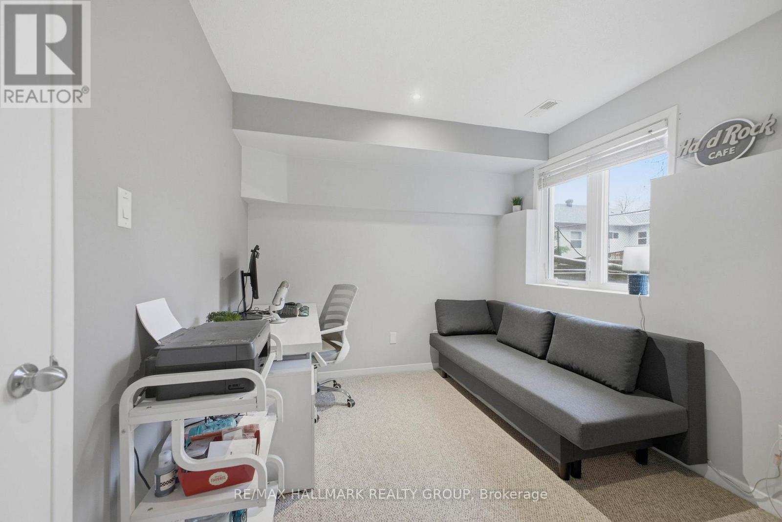 #5 795 MONTREAL ROAD - 26