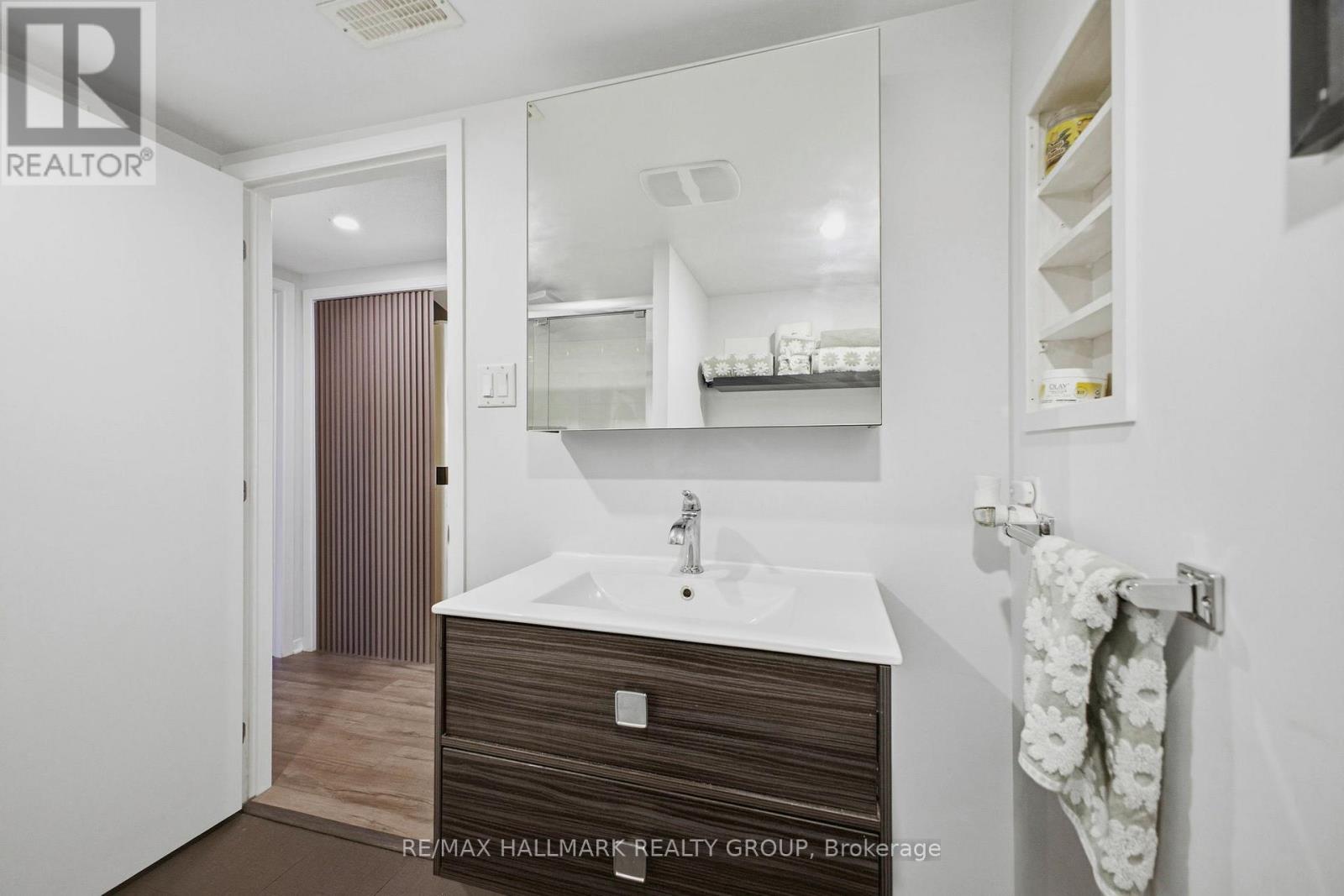 #5 795 MONTREAL ROAD - 30