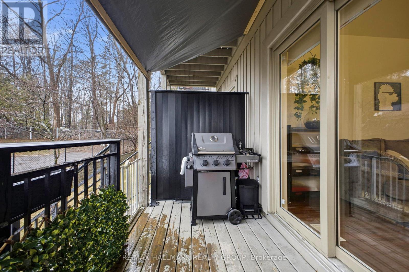 #5 795 MONTREAL ROAD - 33