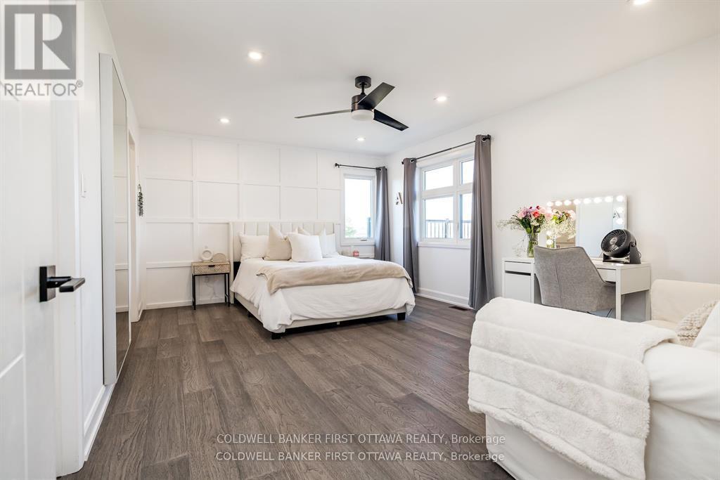 Upper bedroom
