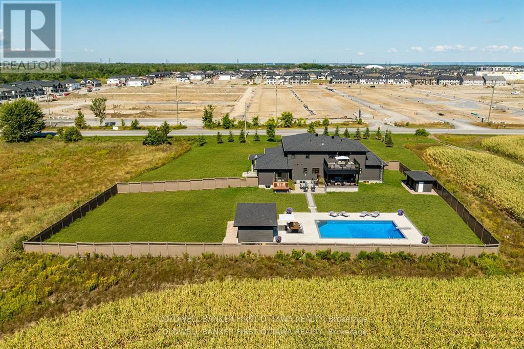 Space for outdoor recreation + sports pad