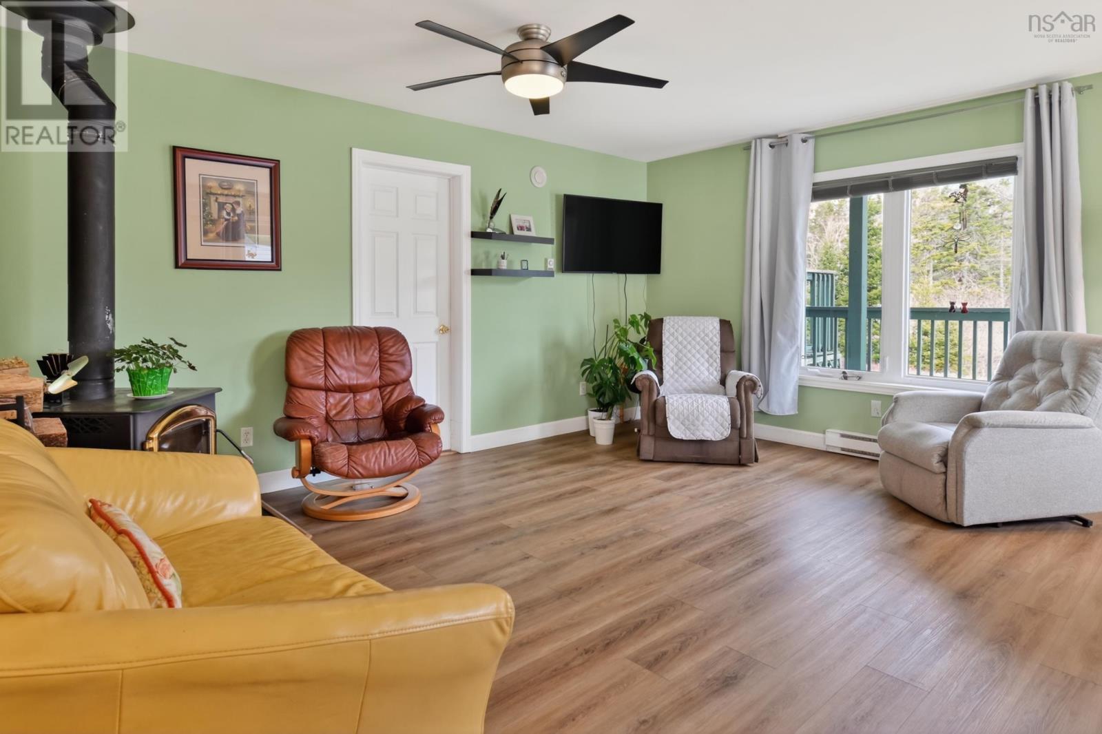 Property 10 of 47 of 1235 Loch Lomond Road