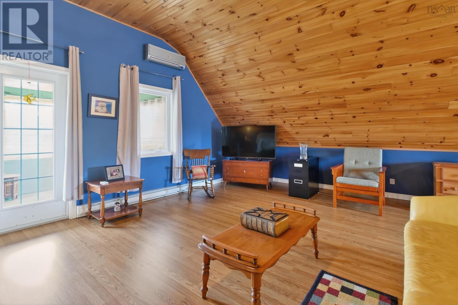 Property 21 of 47 of 1235 Loch Lomond Road