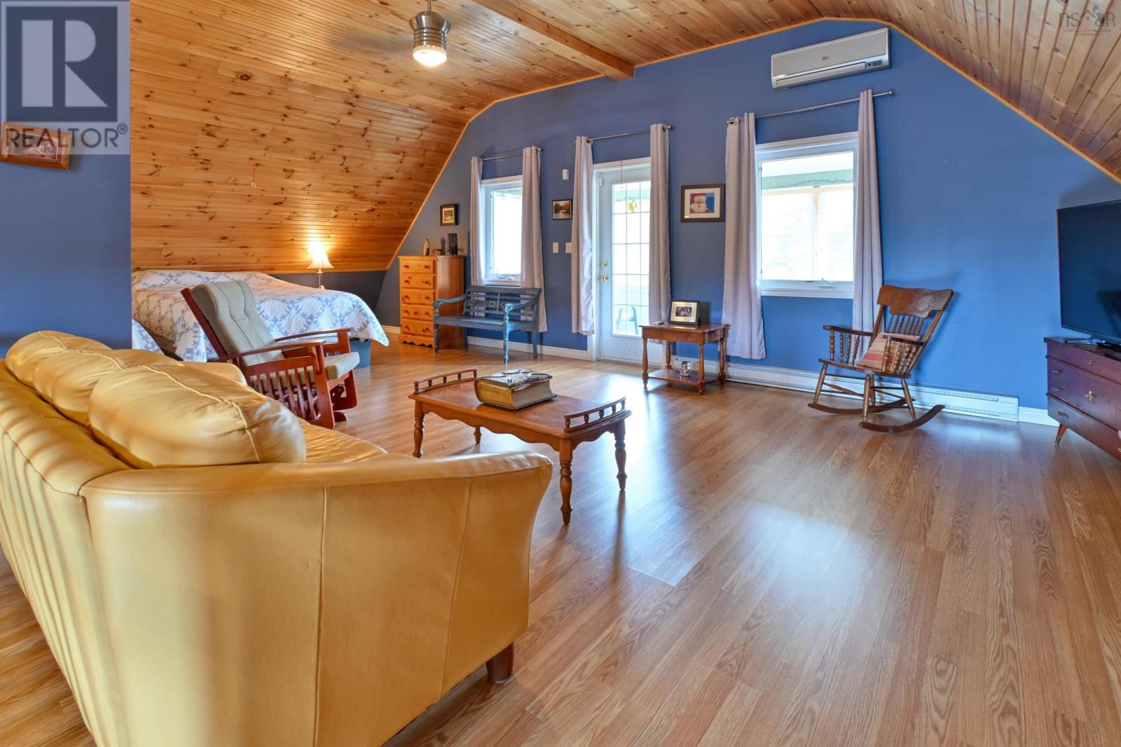 Property 22 of 47 of 1235 Loch Lomond Road