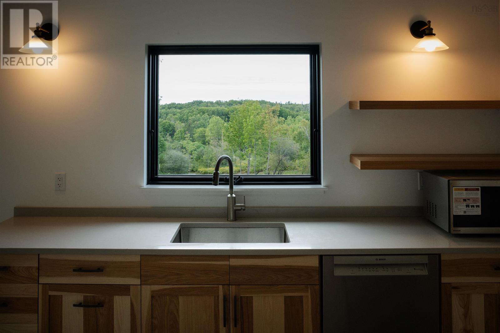 Property 24 of 48 of 800 BLUFF Road