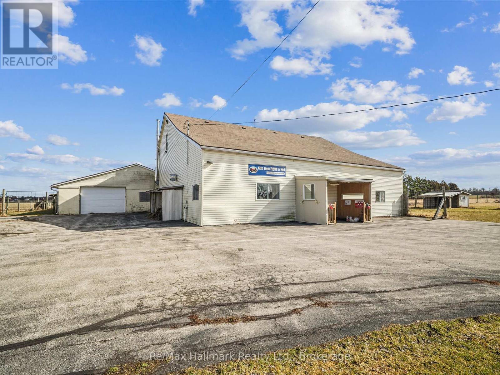 232 EIGHTH ROAD E — photo 44
