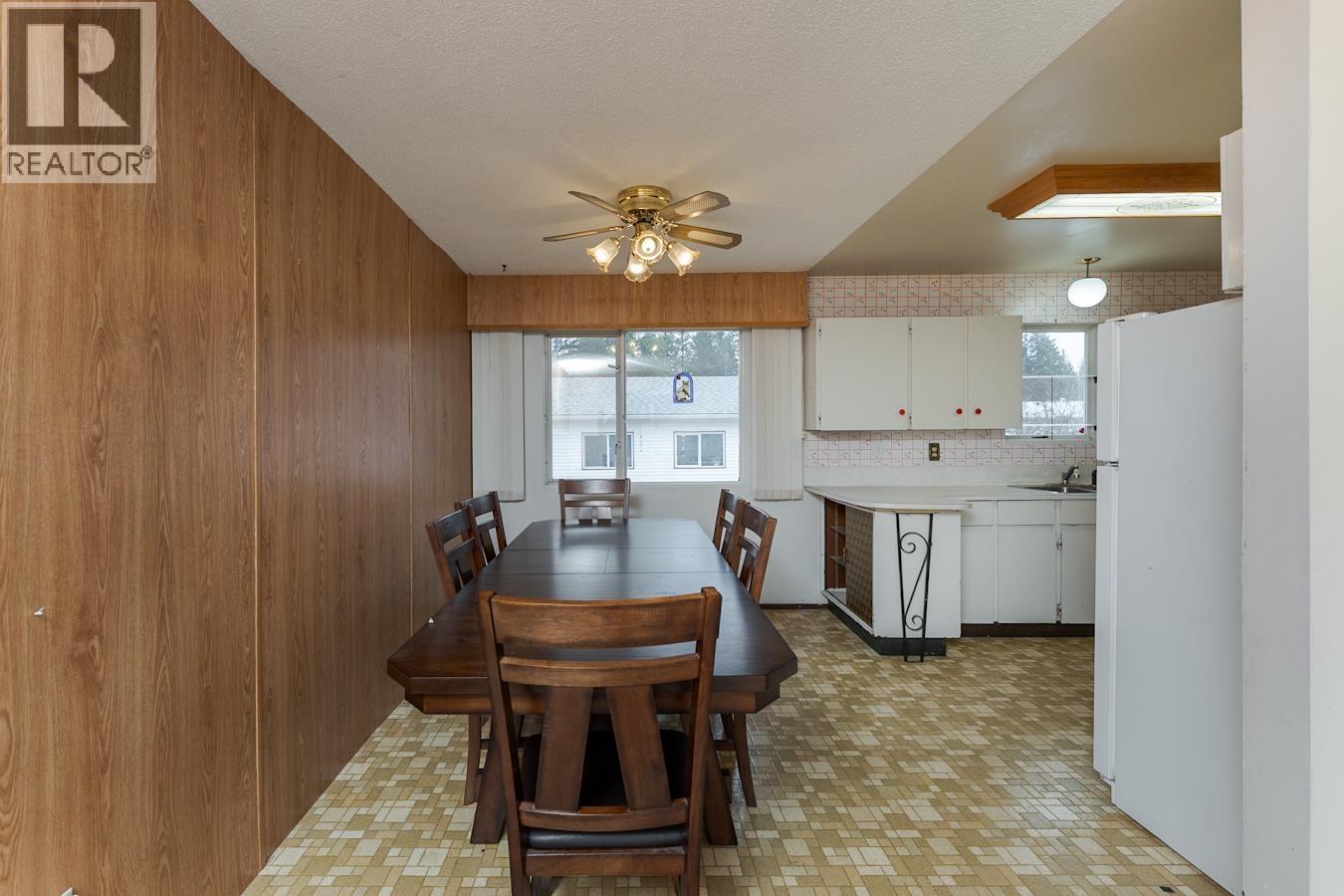 7600 LOYOLA DRIVE - 11