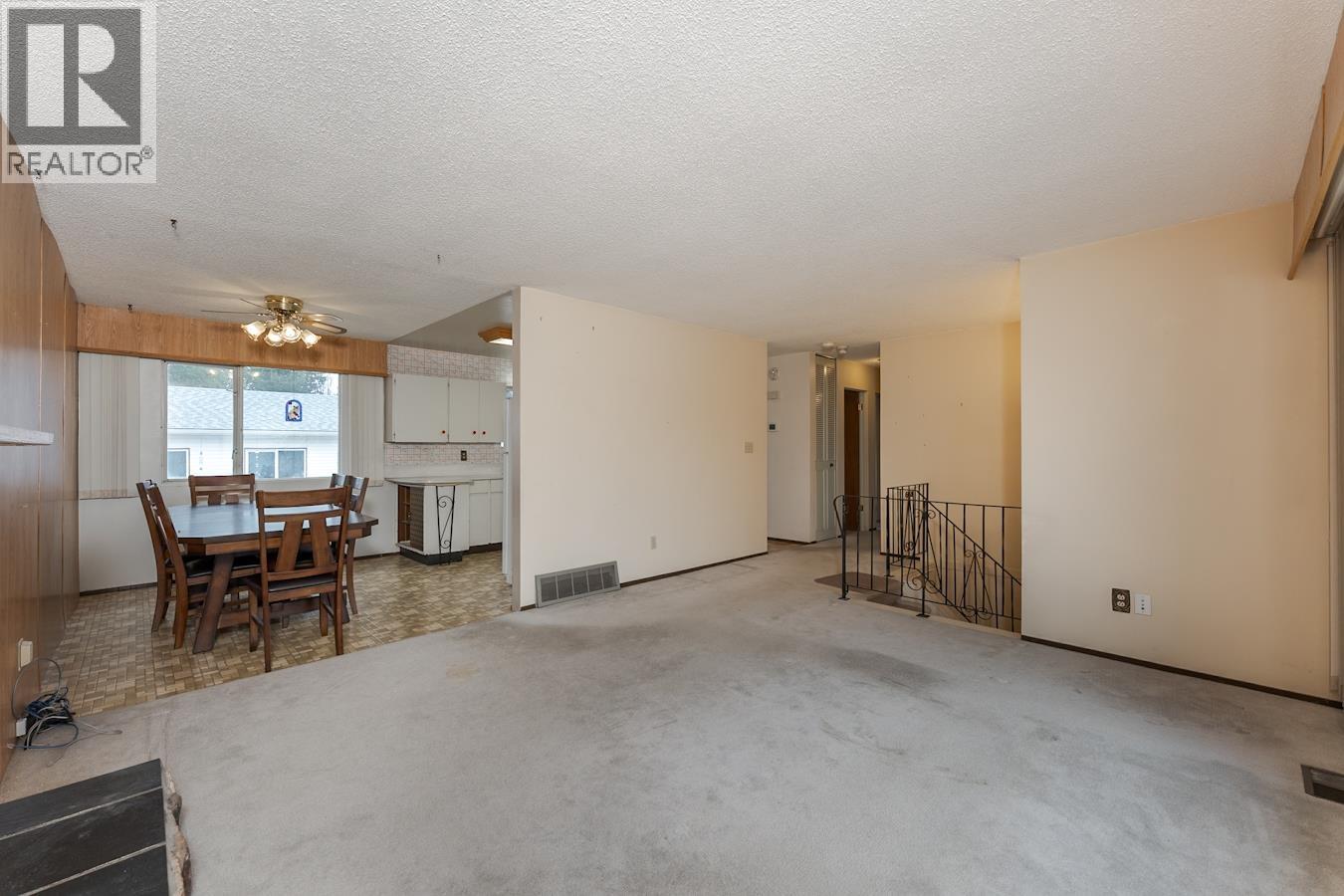 7600 LOYOLA DRIVE - 12