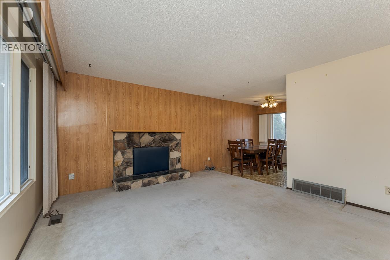 7600 LOYOLA DRIVE - 13