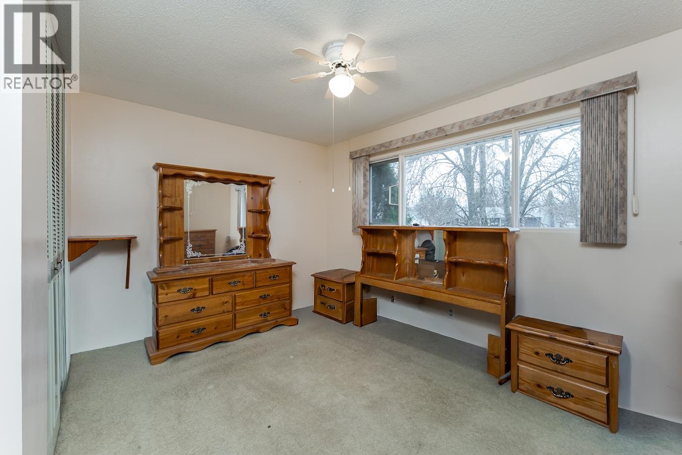 7600 LOYOLA DRIVE - 22