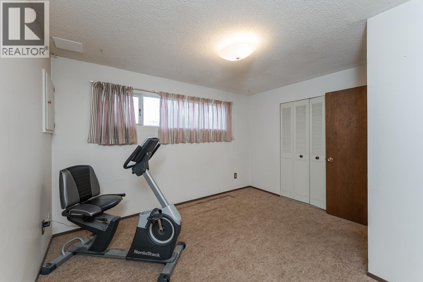 7600 LOYOLA DRIVE - 24