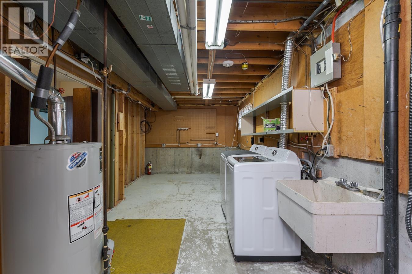 7600 LOYOLA DRIVE - 27