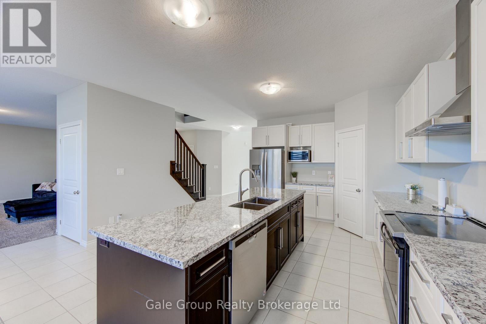 5 BALMORAL LANE - 11