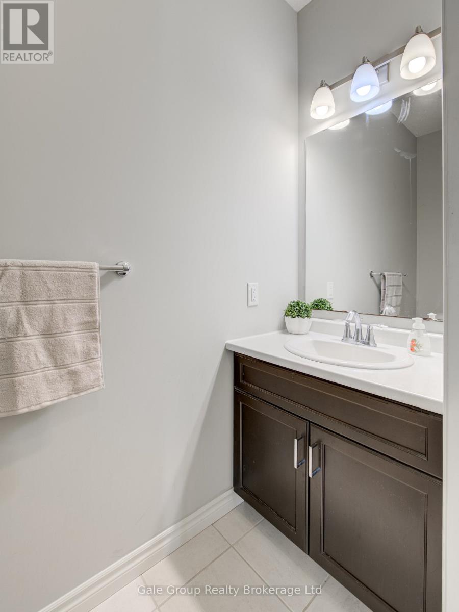 5 BALMORAL LANE - 23
