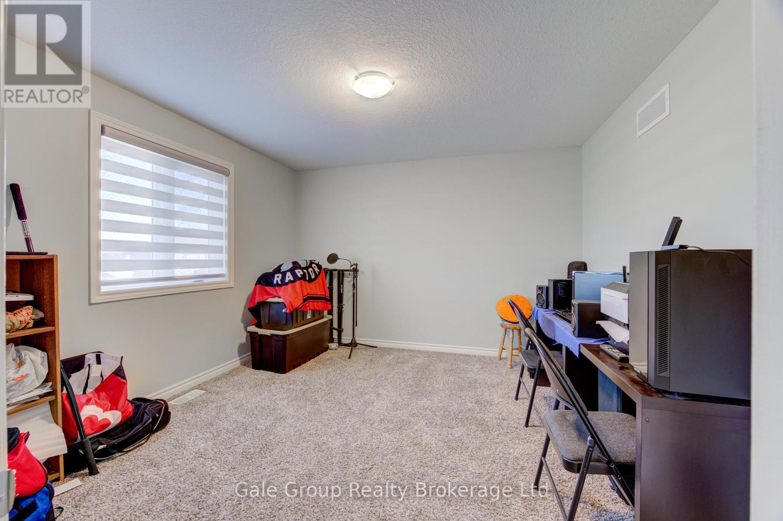5 BALMORAL LANE - 27
