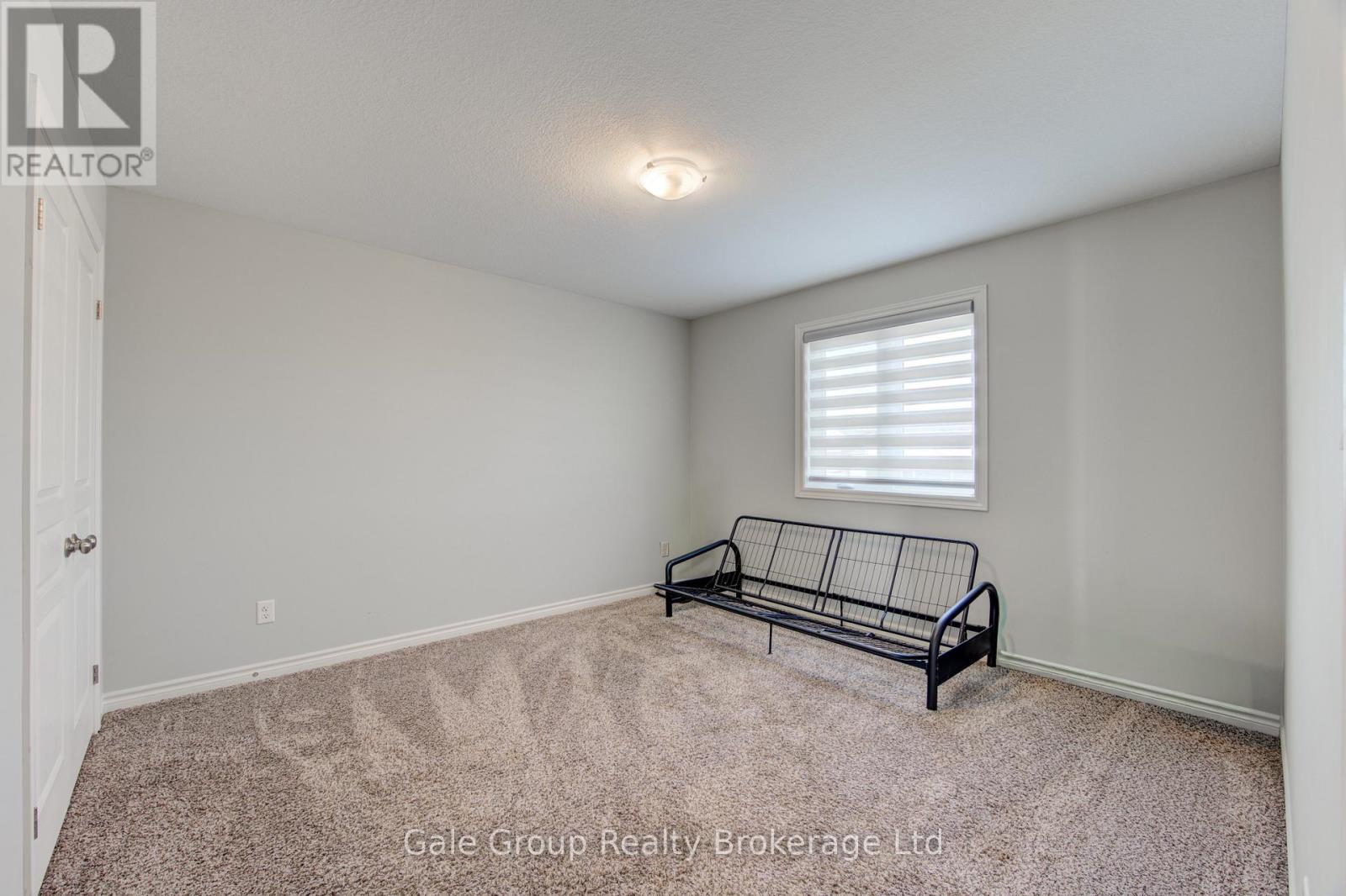 5 BALMORAL LANE - 28