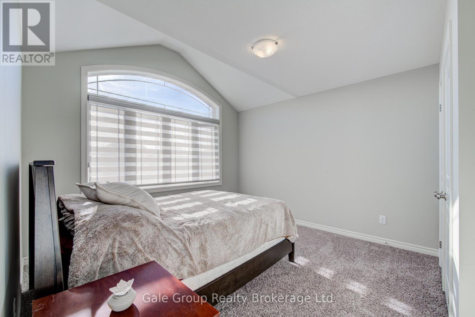 5 BALMORAL LANE - 33