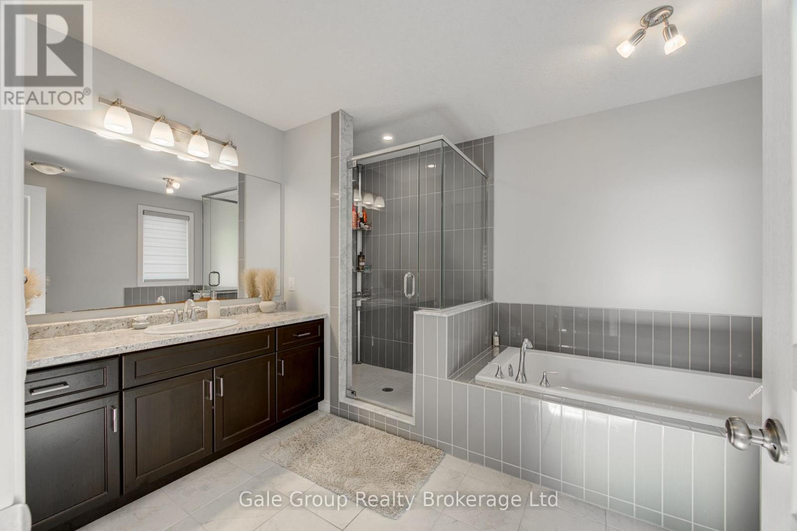 5 BALMORAL LANE - 37